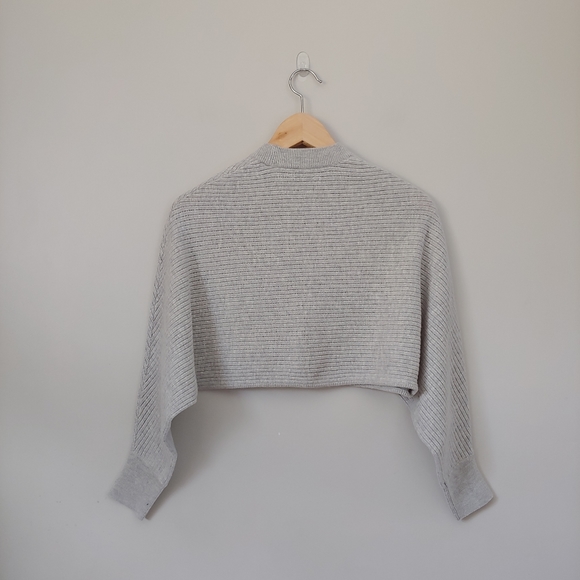 Aritzia Wilfred Lolan Cropped Sweater Light Grey Size XXS - Picture 6 of 16